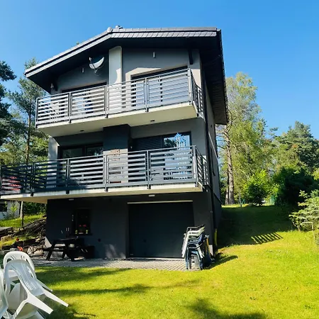 Dom Caloroczny Porost Nad Jeziorem Do Wynajecia Do 8 Osob